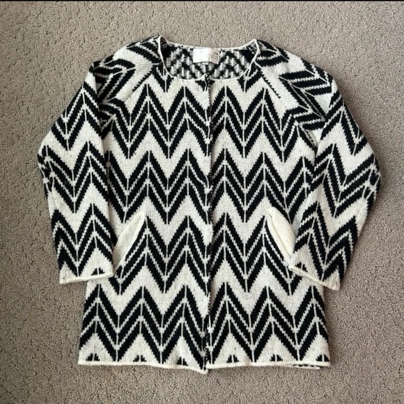 JOA Los Angeles Chevron Pattern Chunky Knit Cardigan Chevron Oversized Sweater - Picture 1 of 9